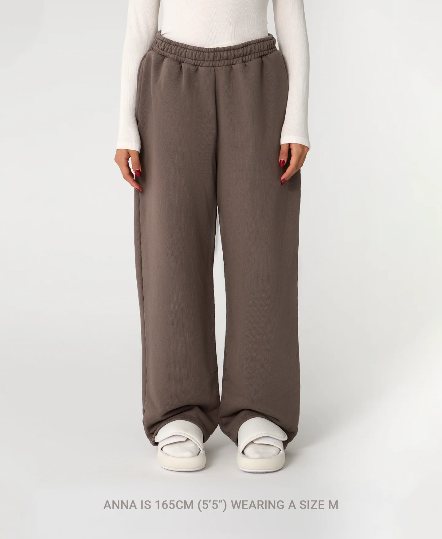 600 GSM 'Vintage Black' Straight-leg Pants - Image 5